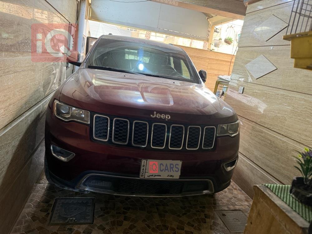 جیپ گراند شیرۆکی